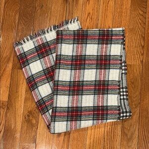 Reversible blanket Scarf